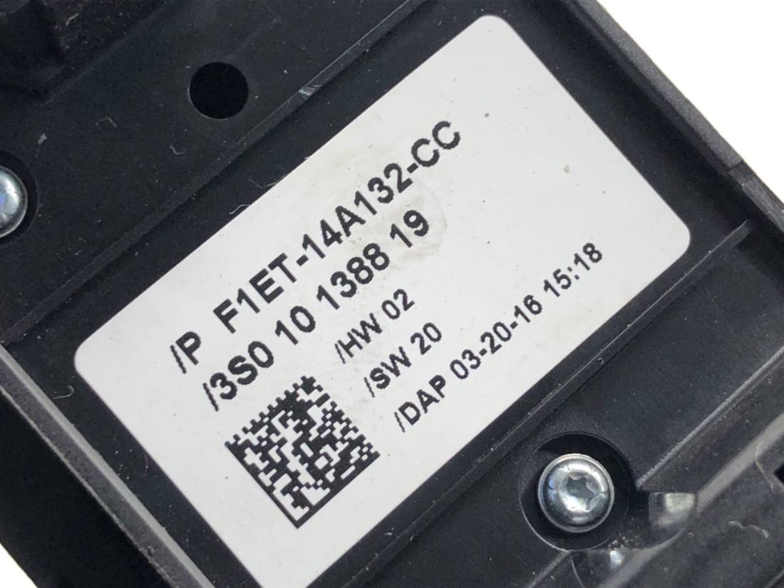 Блок кнопок склопідйомників Ford Focus F1ET-14A132-CC — фото деталі 5