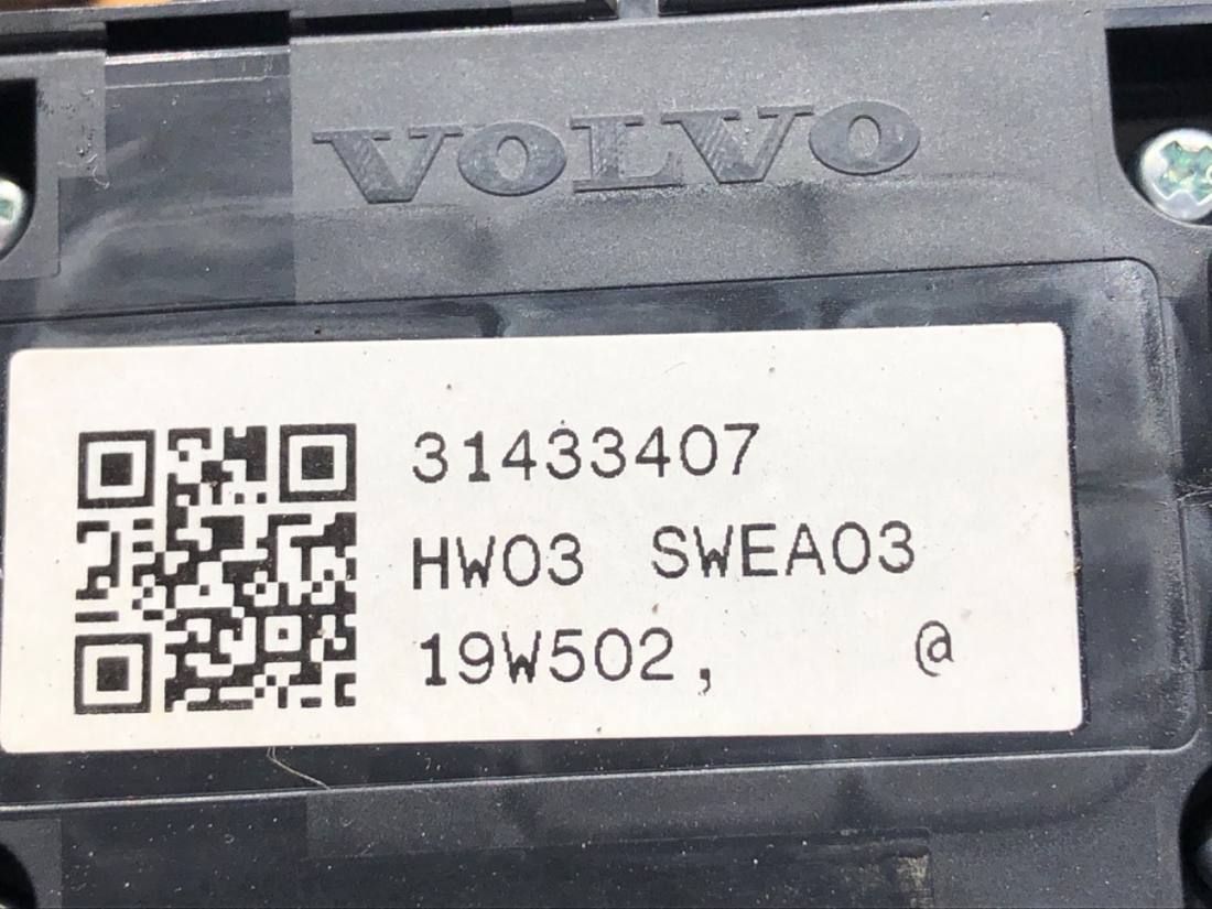 Блок кнопок склопідйомників Volvo XC60 31433407 — фото деталі 3