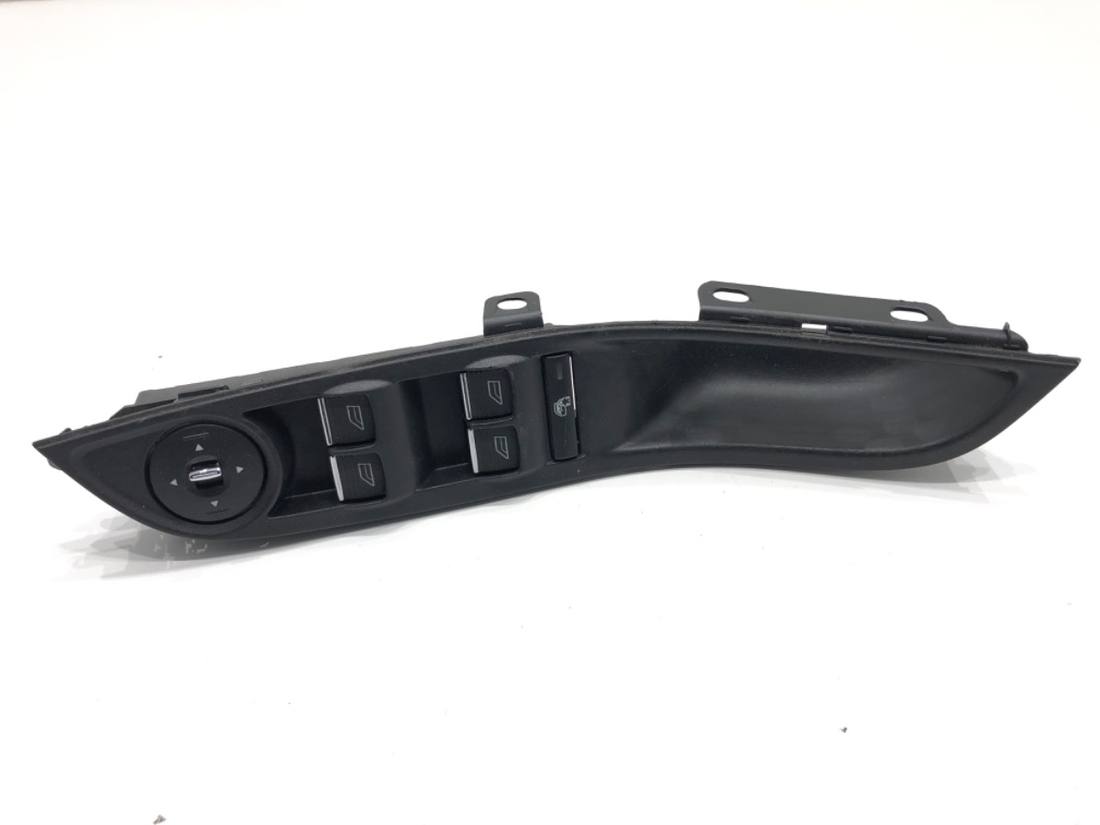 Блок кнопок стеклоподъемников Ford Focus AM5T-14A132-BB