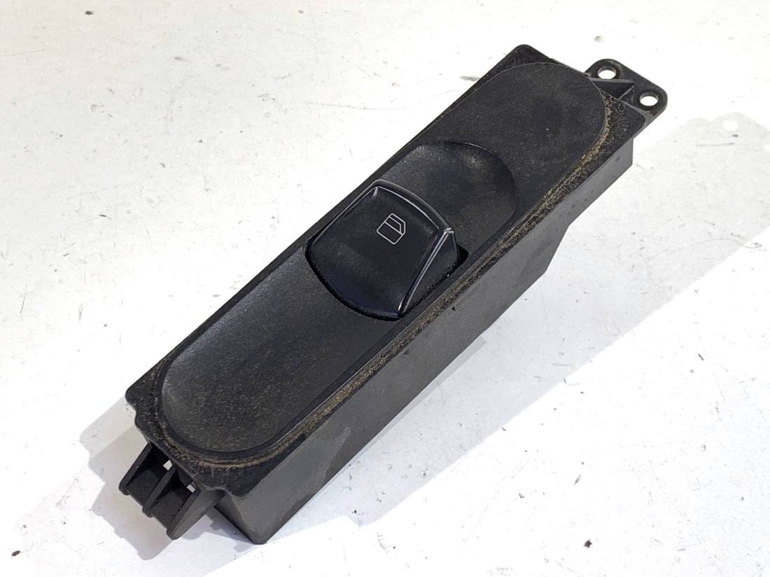 Блок кнопок склопідйомників Mercedes Vito A6395451413