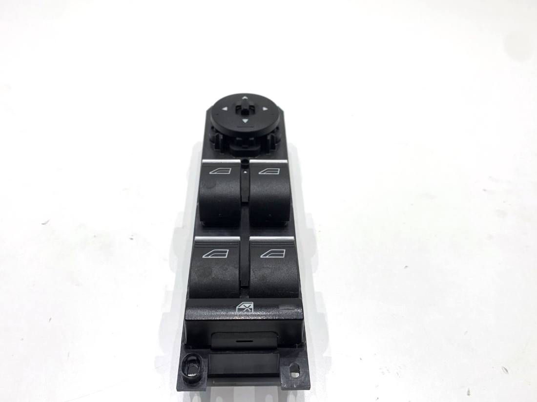 Блок кнопок стеклоподъемников Ford Focus F1ET-14A132-AB