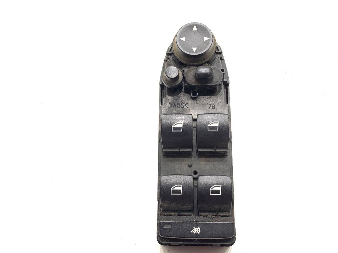 Блок кнопок стеклоподъемников BMW 5 E60 9122111
