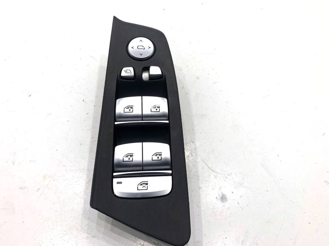 Блок кнопок склопідйомників BMW 5 G30 7941997