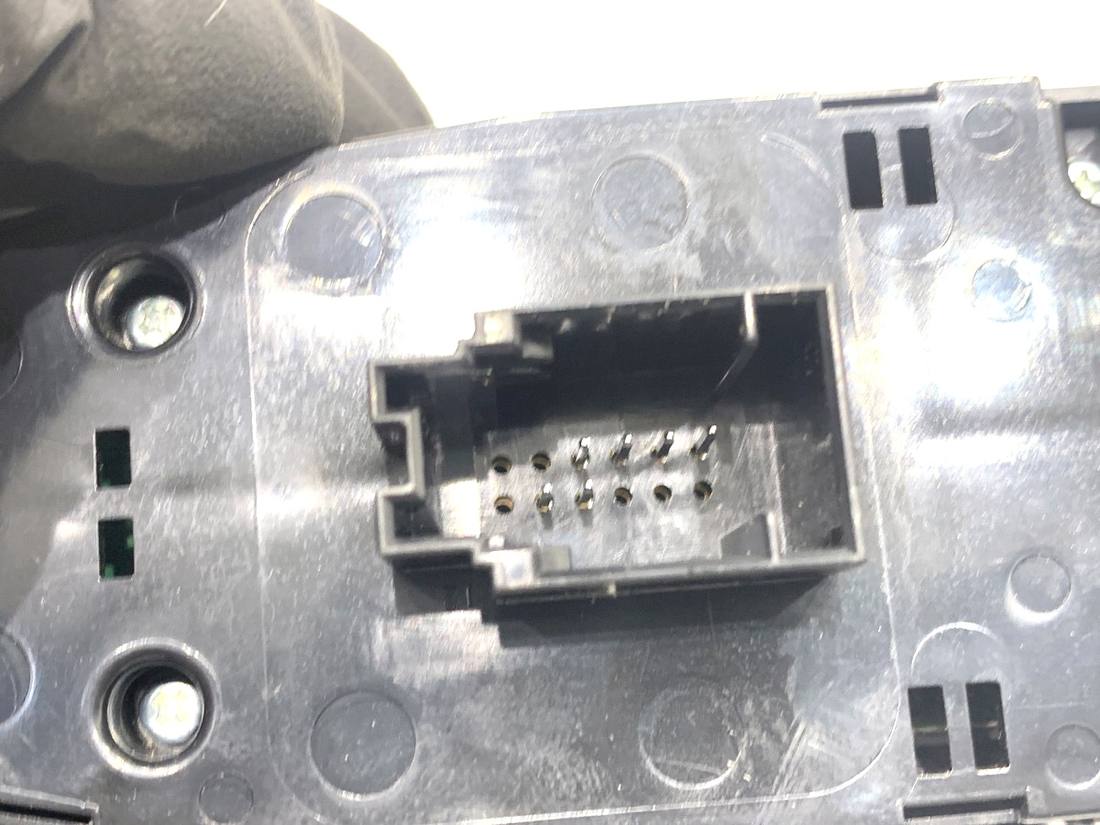 Блок кнопок склопідйомників BMW 5 G30 7941997 — фото деталі 4