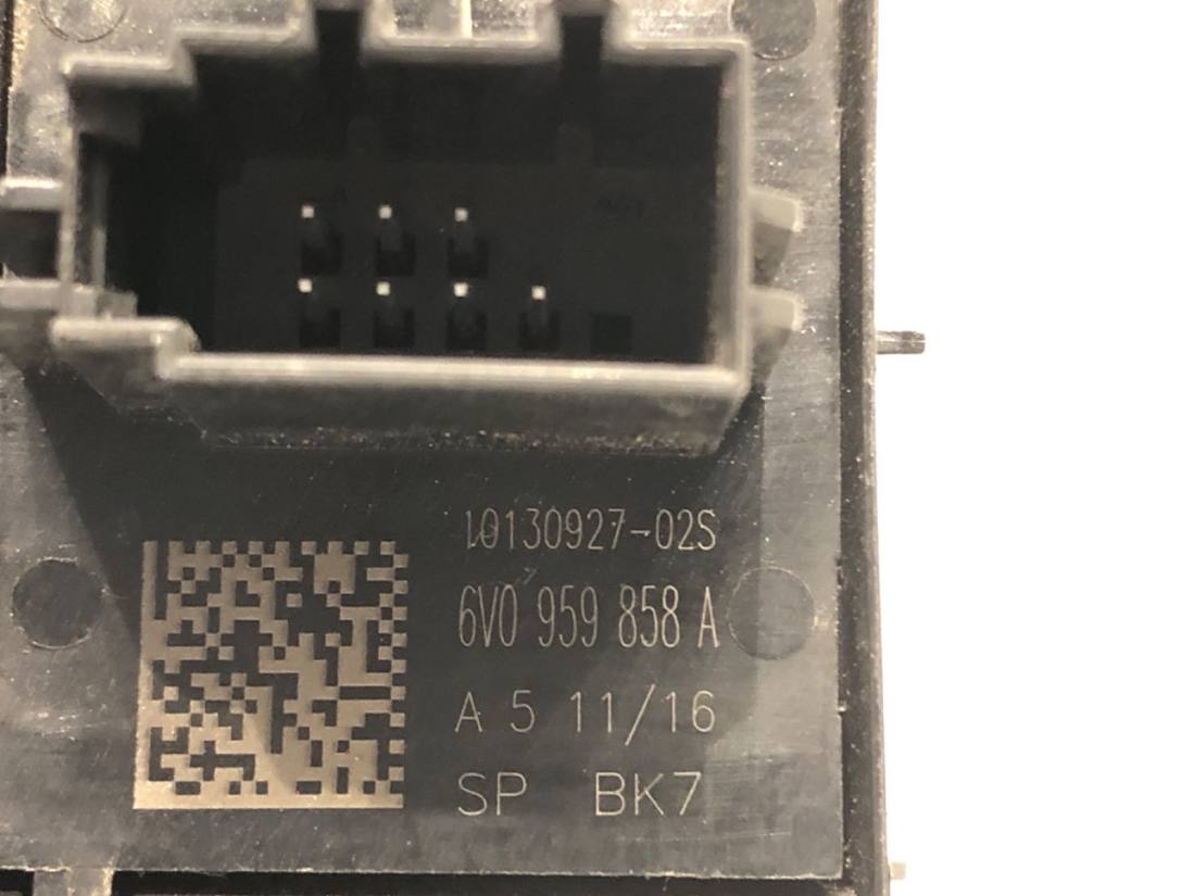 Блок кнопок склопідйомників Skoda Fabia 3 6V0959858A — фото деталі 3