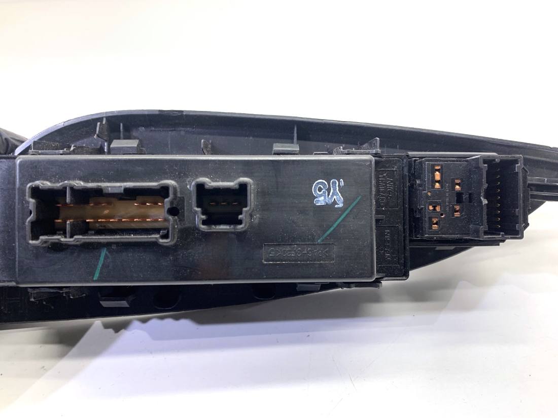 Блок кнопок склопідйомників Nissan Pulsar 80961-3ZL0A — фото деталі 4