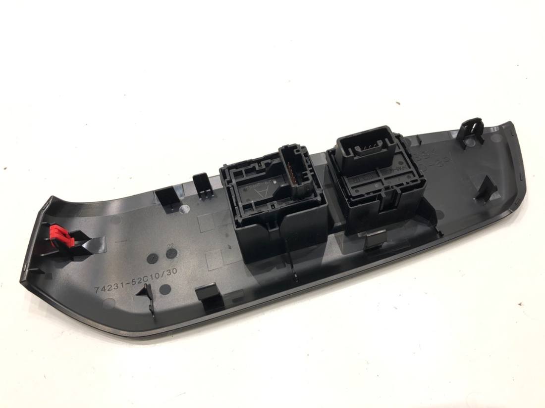 Блок кнопок стеклоподъемников Lexus LBX 74231-52C10/30 — фото детали 2