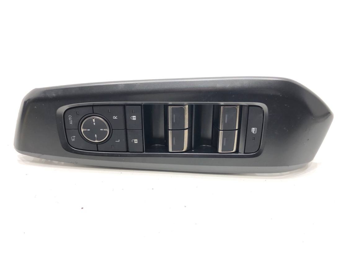 Блок кнопок склопідйомників Lexus LBX 84040-48230