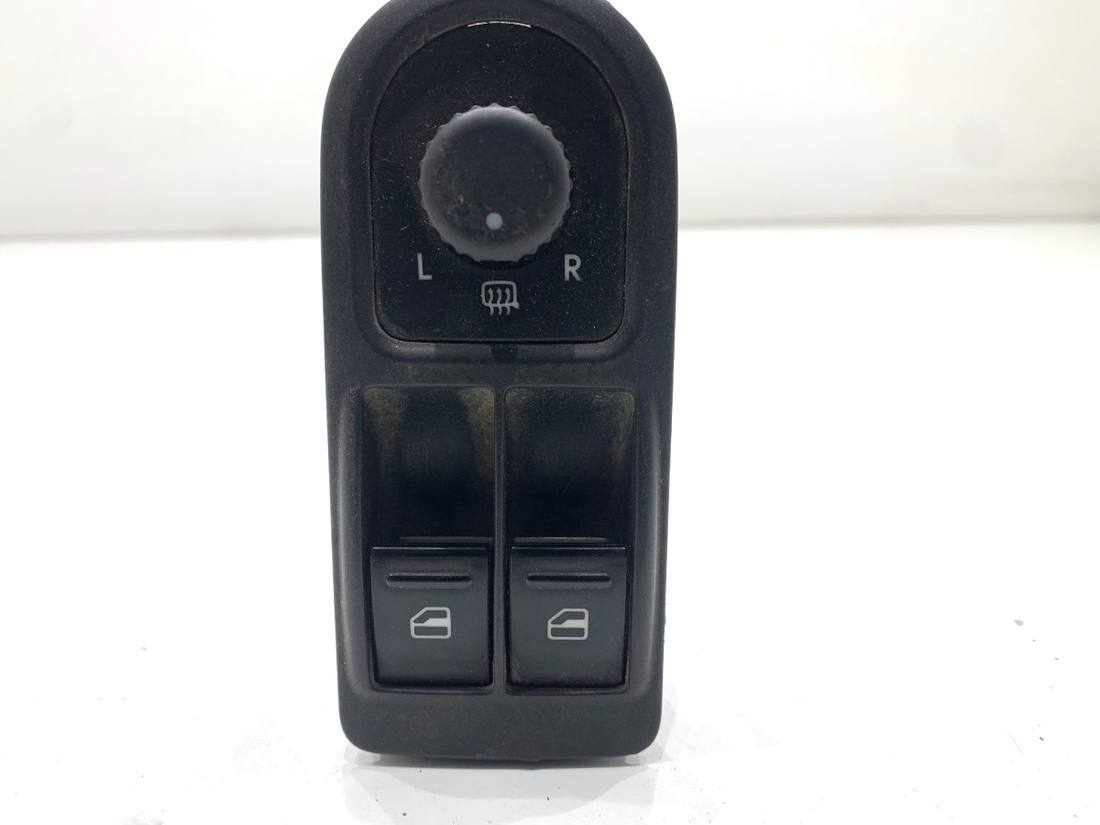 Блок кнопок склопідйомників Volkswagen Transporter T5 7H5959539