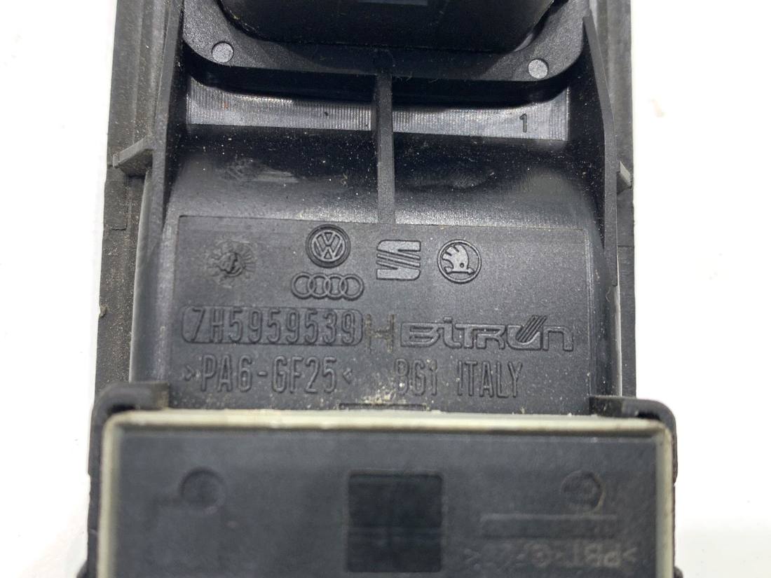 Блок кнопок склопідйомників Volkswagen Transporter T5 7H5959539 — фото деталі 6