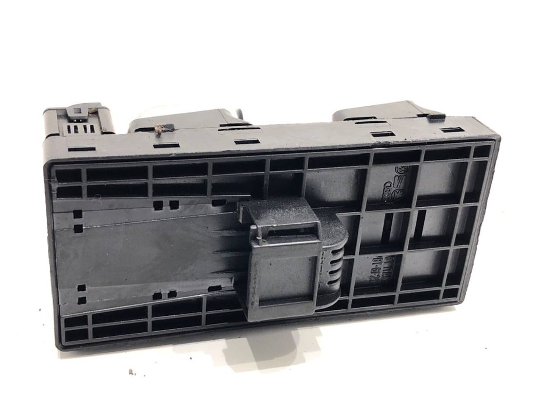 Блок кнопок склопідйомників Audi A8 D4 4H0959851E — фото деталі 2