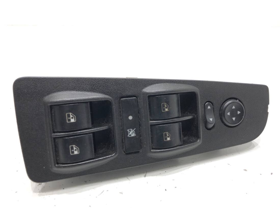 Блок кнопок стеклоподъемников Fiat Linea 7354423320