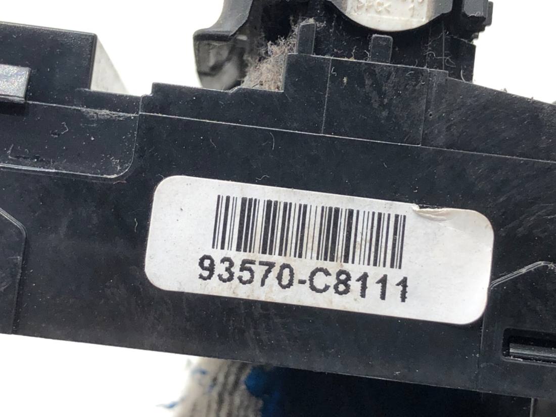 Блок кнопок склопідйомників Hyundai I20 93570-C8111 — фото деталі 6