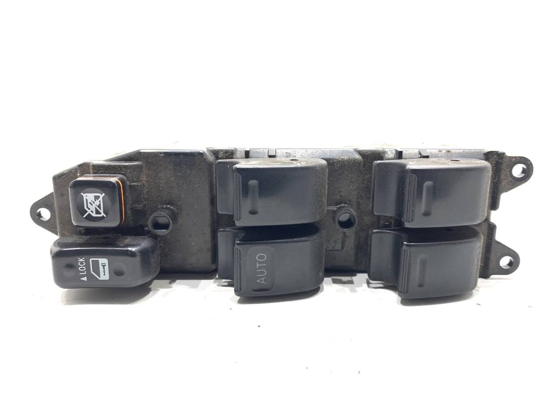 Блок кнопок склопідйомників Toyota Prius 84820-47050