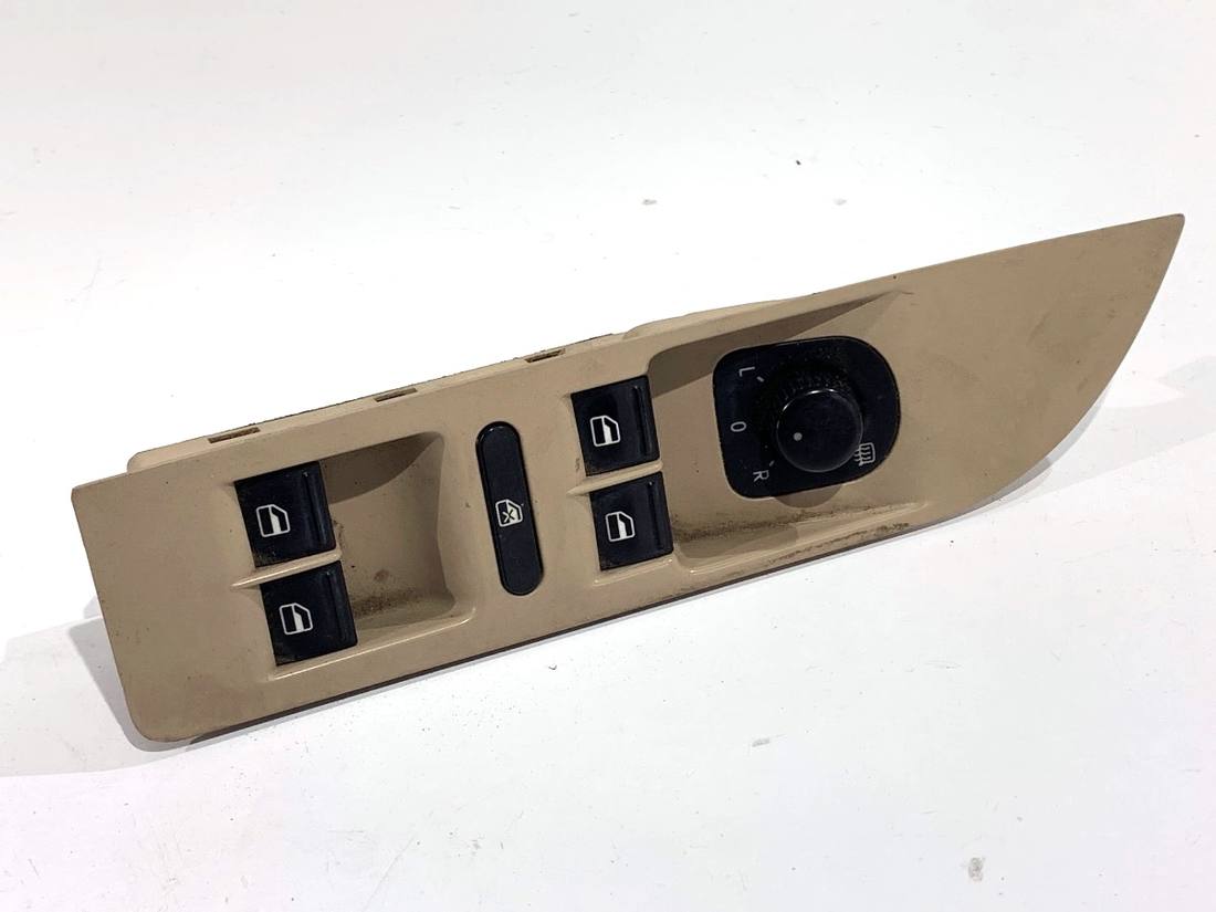 Блок кнопок склопідйомників Volkswagen Passat CC 1K4959857B
