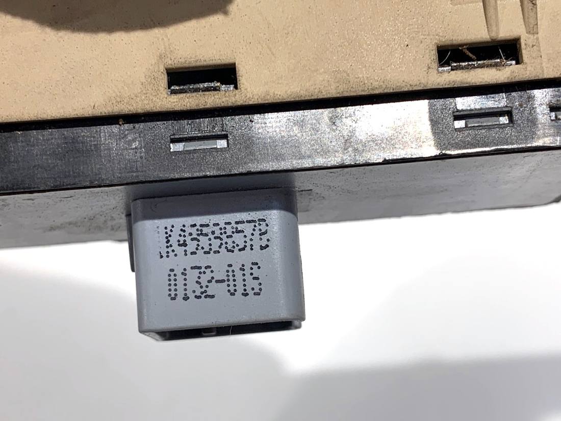 Блок кнопок склопідйомників Volkswagen Passat CC 1K4959857B — фото деталі 4