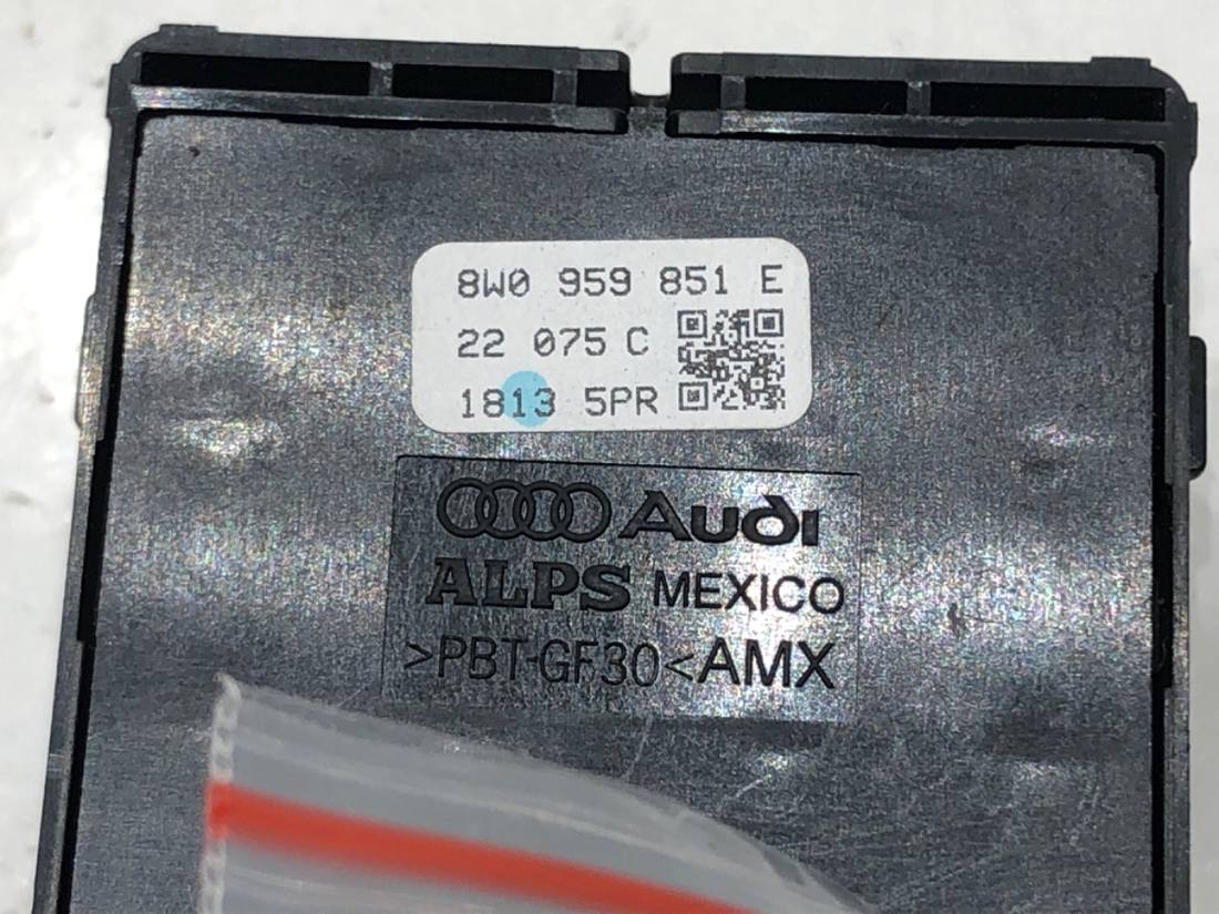 Блок кнопок склопідйомників Audi A4 B9 8W0959851E — фото деталі 4