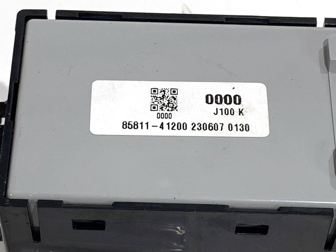 Блок кнопок стеклоподъемников Ssangyong Torres 85811-41200 — фото детали 4