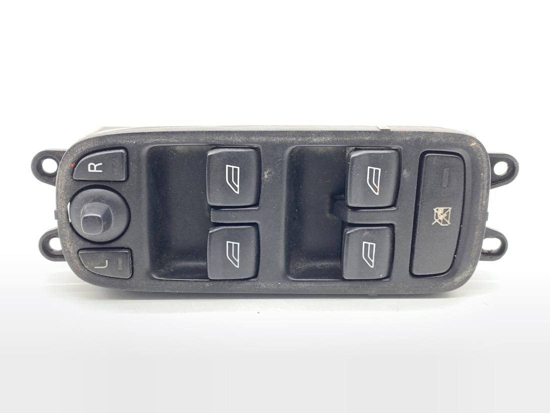 Блок кнопок стеклоподъемников Volvo V50 30739845