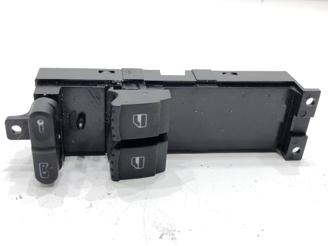 Блок кнопок склопідйомників Volkswagen Golf 4