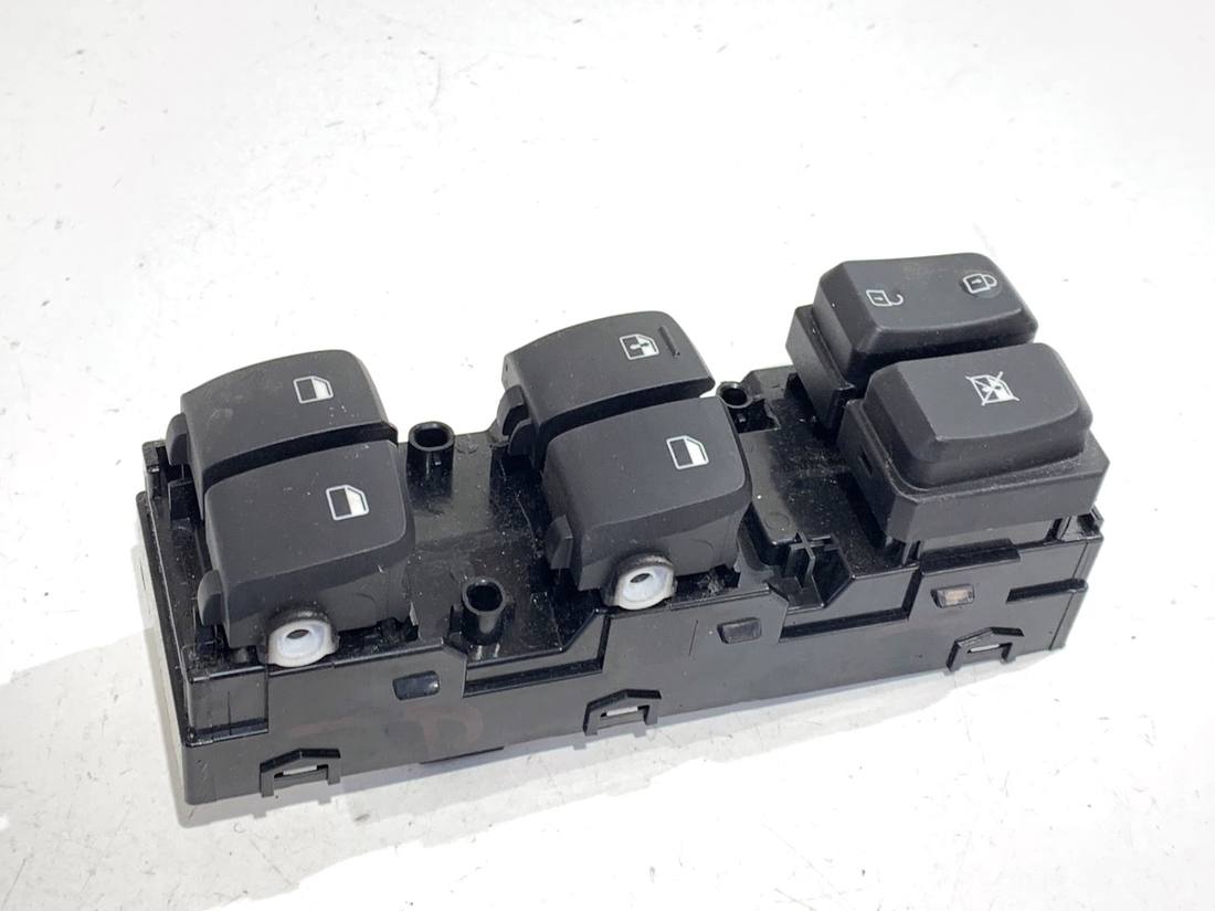 Блок кнопок склопідйомників Hyundai Kona 93570-J9150