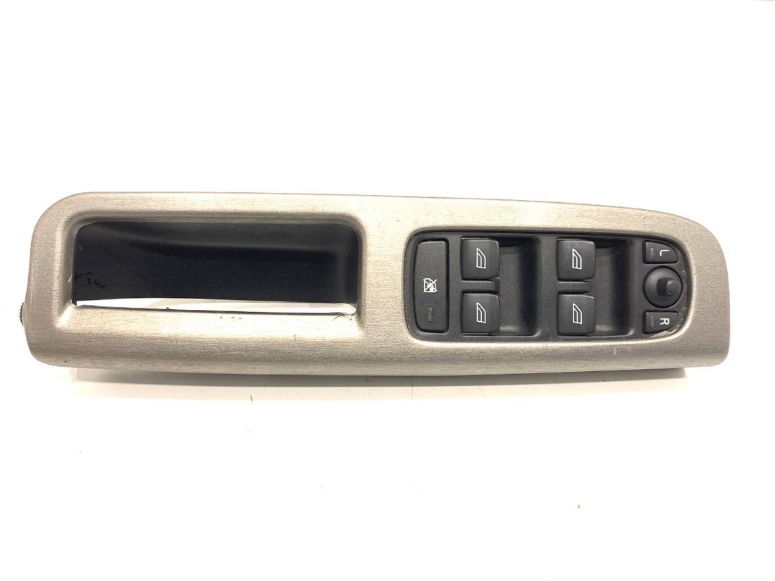 Блок кнопок склопідйомників Volvo V50