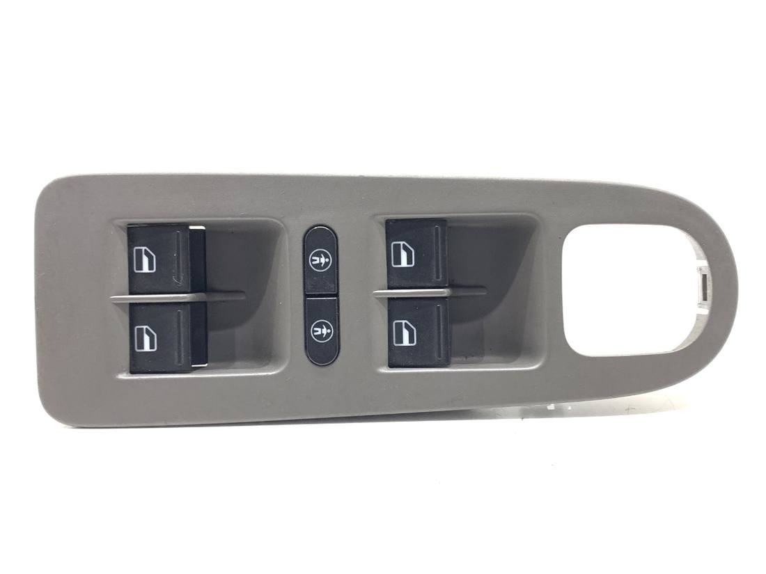 Блок кнопок склопідйомників Seat Alhambra 7N0868247