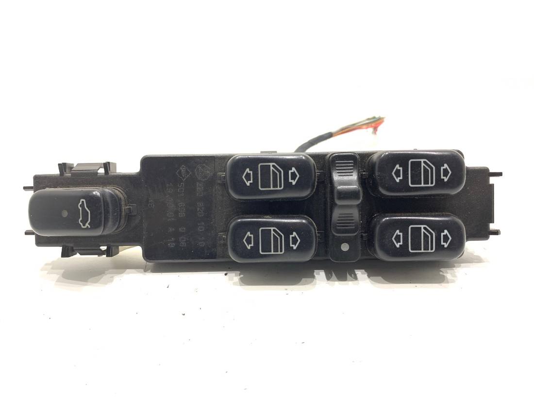 Блок кнопок склопідйомників Mercedes S W220 2208201010