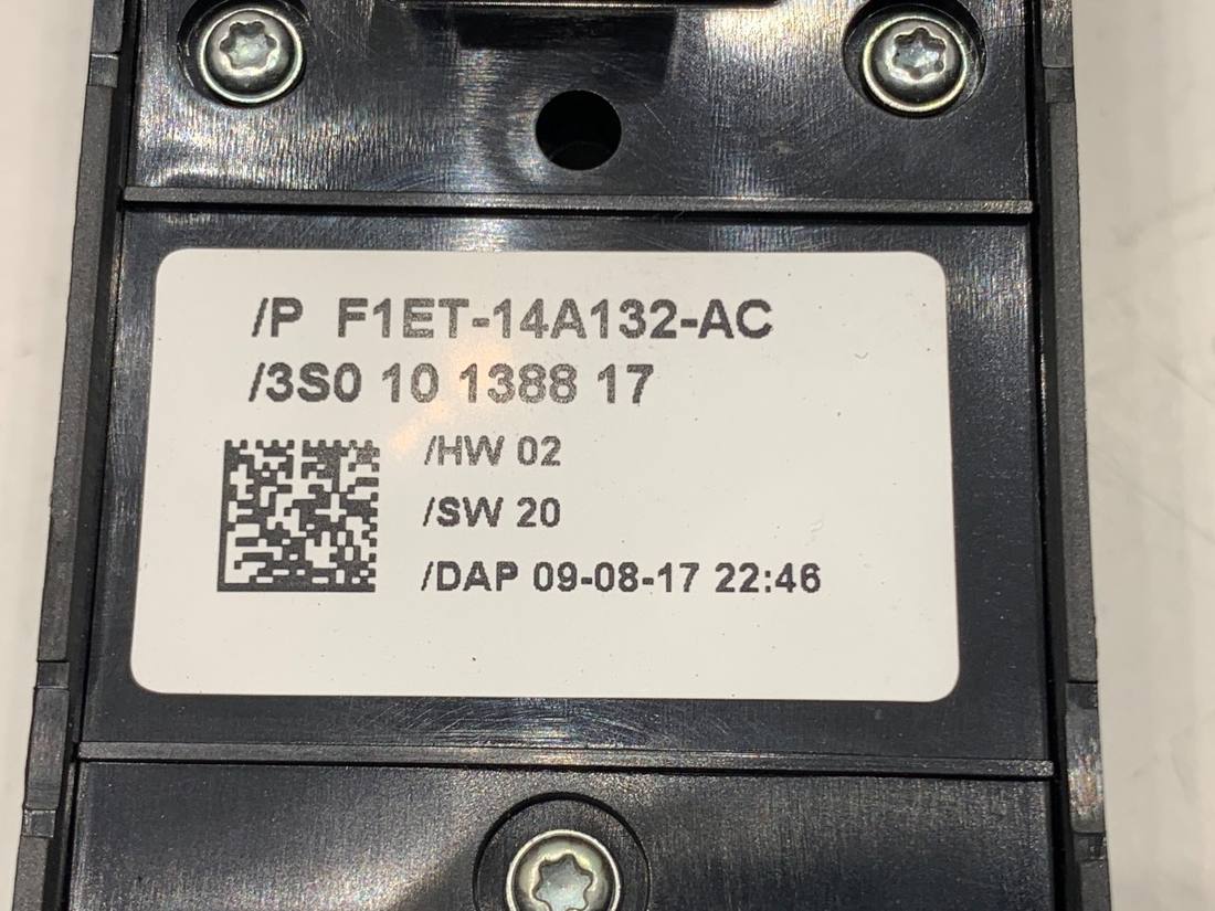 Блок кнопок склопідйомників Ford Focus F1ET-14A132-AC — фото деталі 5