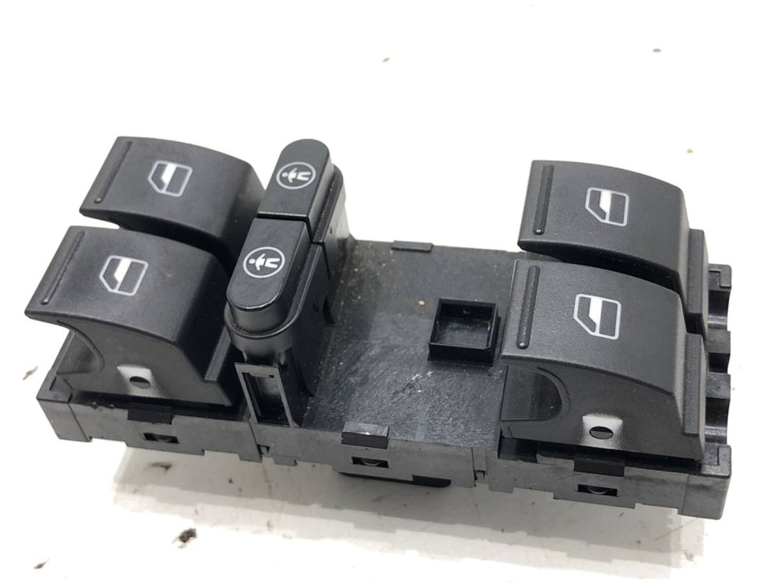 Блок кнопок склопідйомників Volkswagen Touareg 7L6959857E