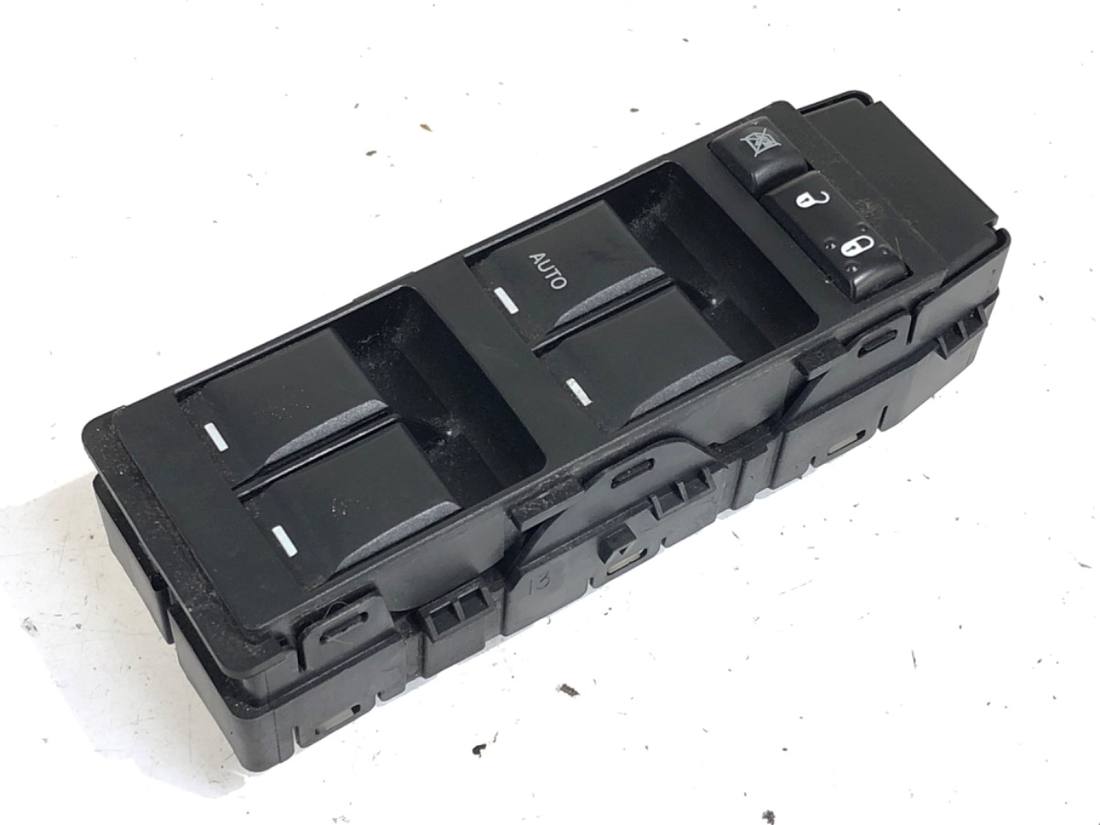 Блок кнопок стеклоподъемников Dodge Avenger 04602780AA