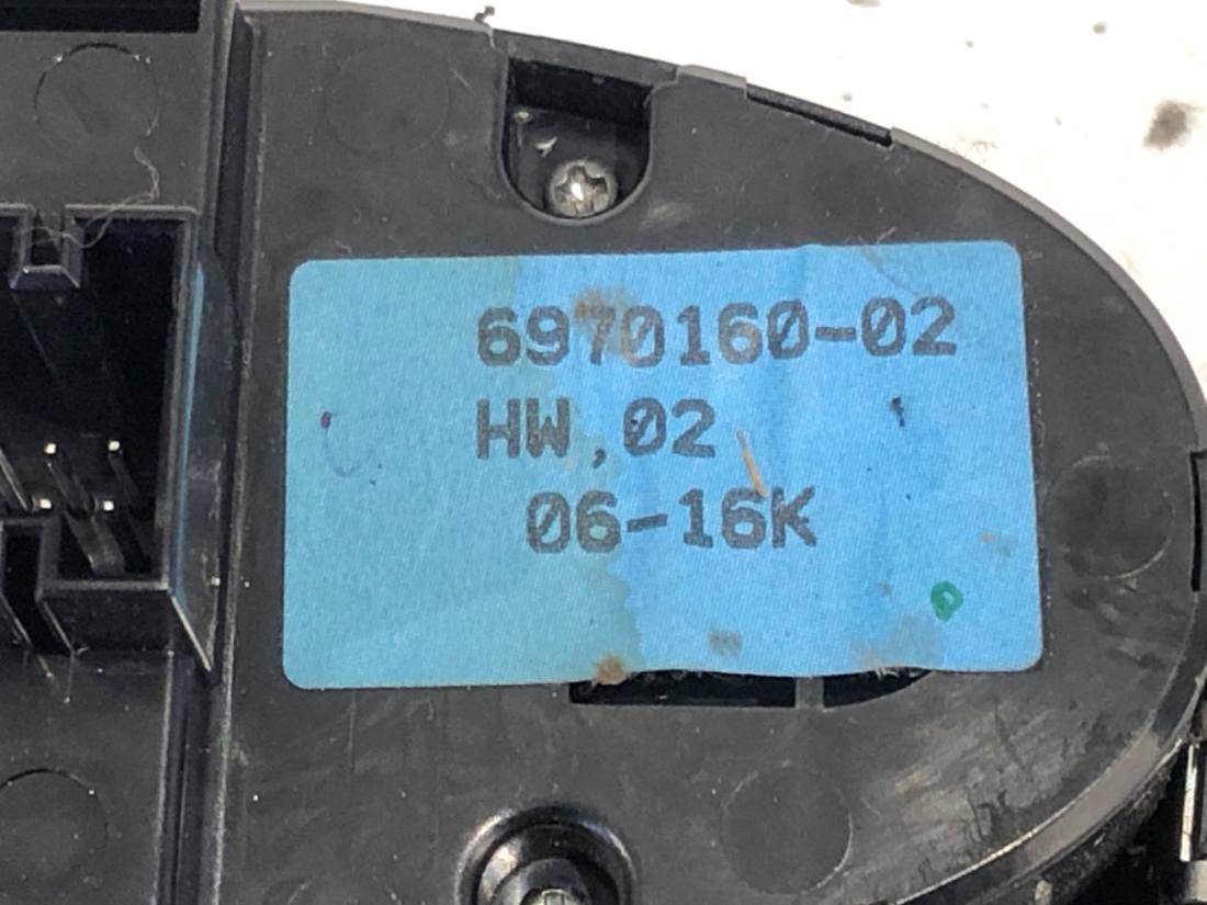 Блок кнопок склопідйомників BMW 1 E87 6970160 — фото деталі 4