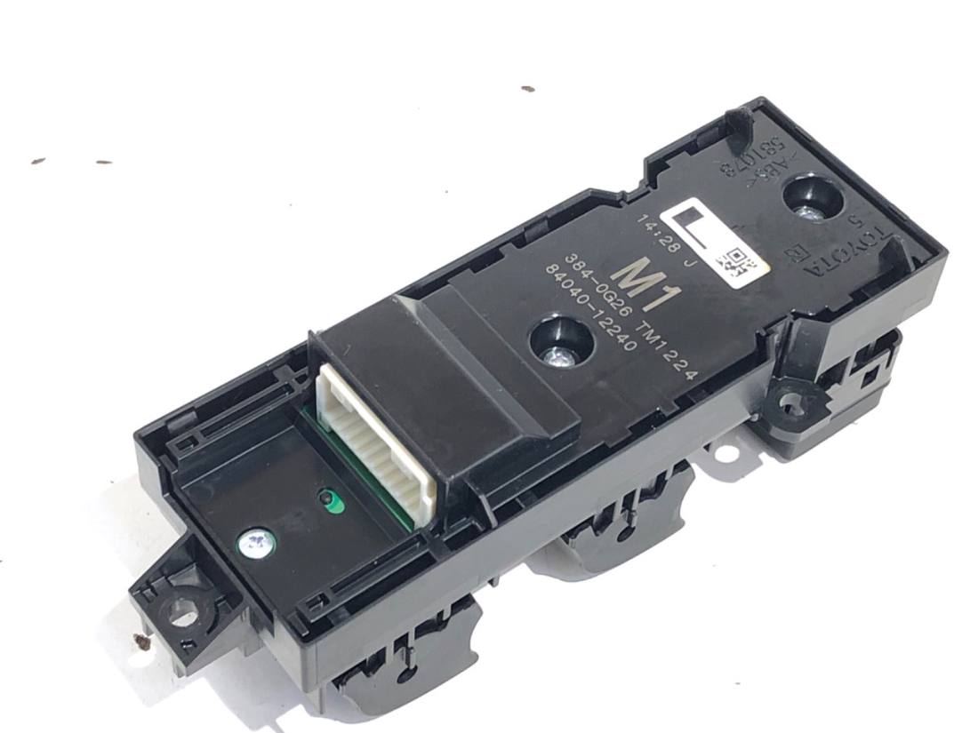Блок кнопок склопідйомників Toyota Camry 84040-12240 — фото деталі 3