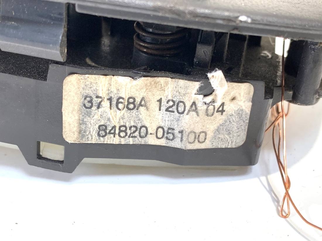 Блок кнопок склопідйомників Toyota Avensis T25 84820-05100 — фото деталі 5