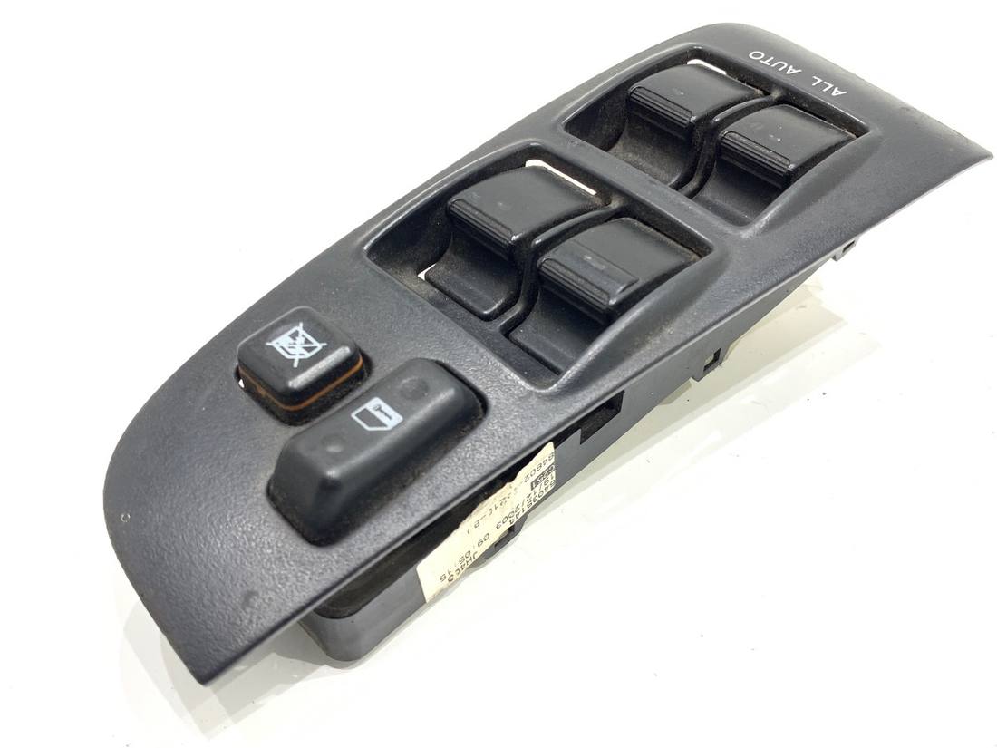 Блок кнопок склопідйомників Toyota Avensis T25 84820-05100 — фото деталі 2