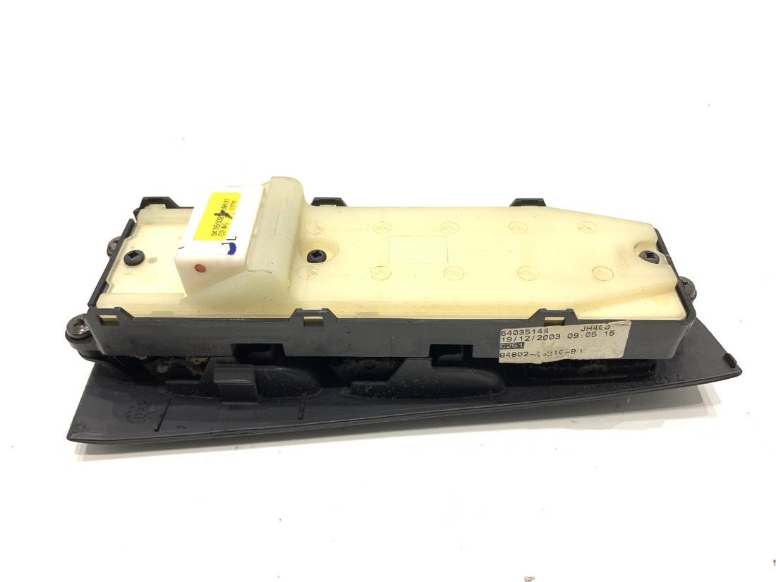 Блок кнопок склопідйомників Toyota Avensis T25 84820-05100 — фото деталі 3