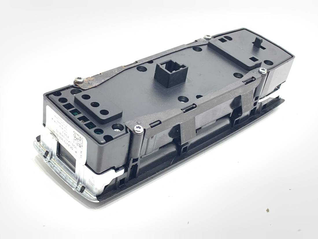 Блок кнопок стеклоподъемников Mercedes E W212 2129056000 — фото детали 4