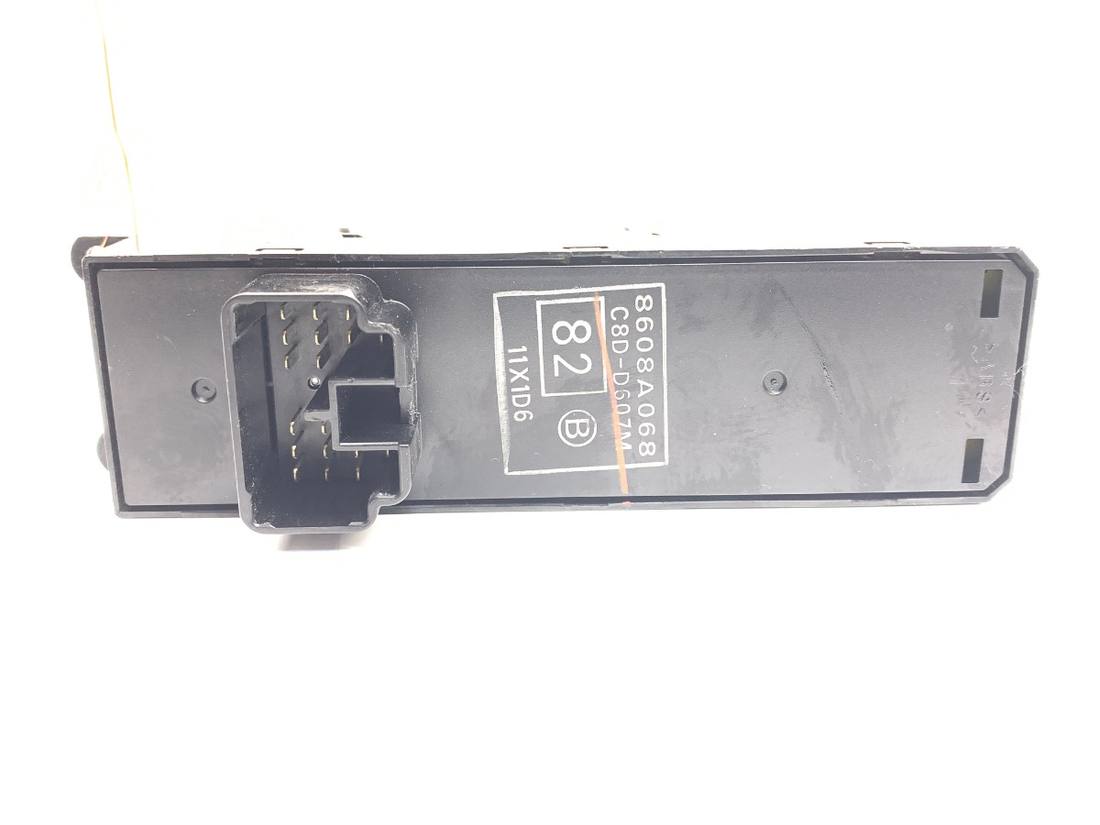 Блок кнопок склопідйомників Mitsubishi Lancer 8608A068 — фото деталі 3
