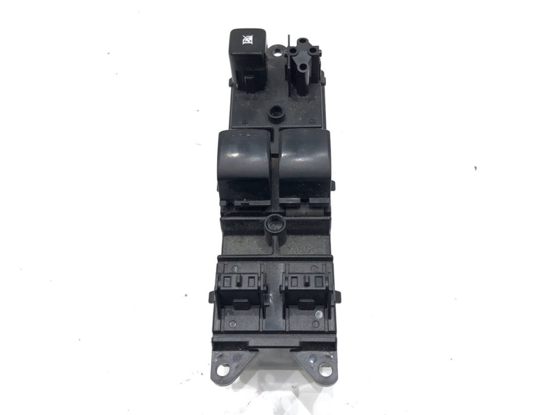 Блок кнопок склопідйомників Mitsubishi Space Star 8608A241
