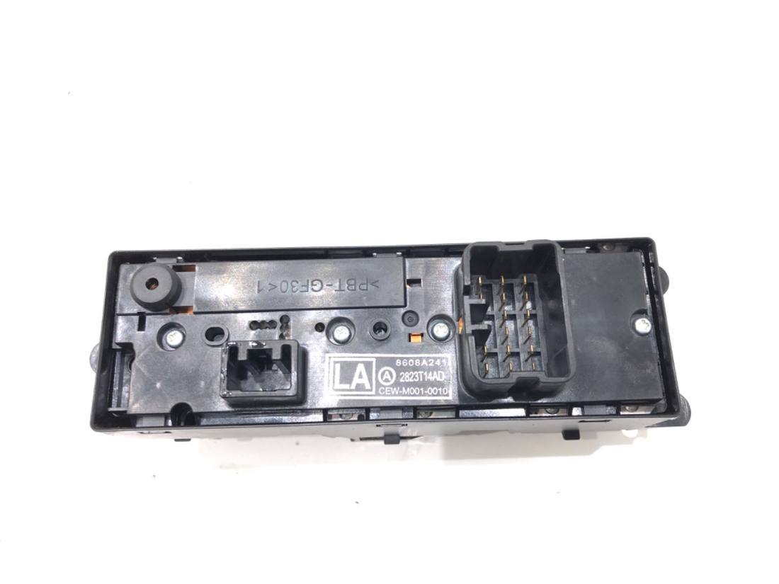 Блок кнопок склопідйомників Mitsubishi Space Star 8608A241 — фото деталі 3
