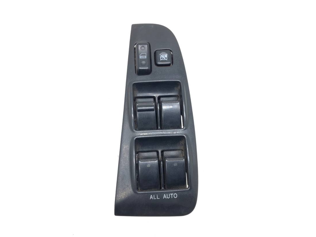 Блок кнопок склопідйомників Toyota Avensis T25 84820-05100