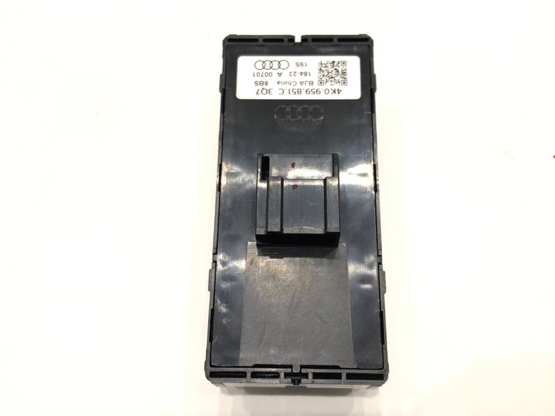 Блок кнопок склопідйомників Audi A6 C8 4K0959851C — фото деталі 3