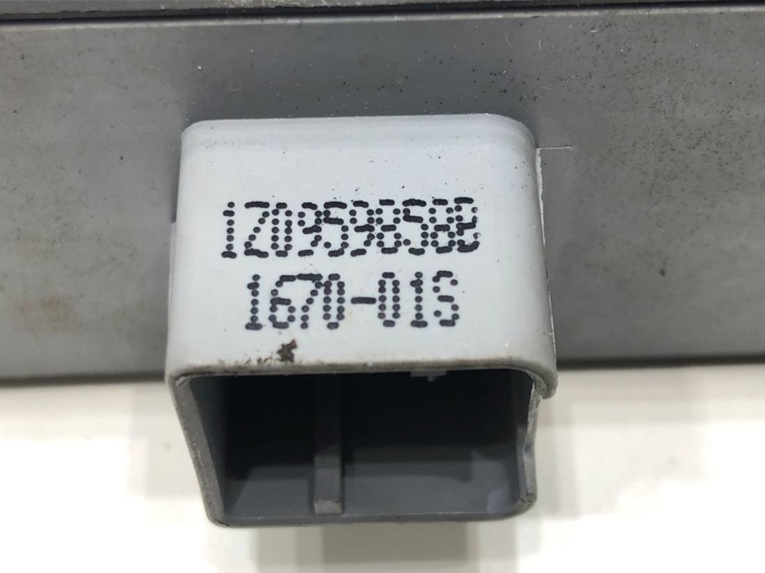 Блок кнопок склопідйомників Skoda Superb 2 1Z0959858B — фото деталі 5
