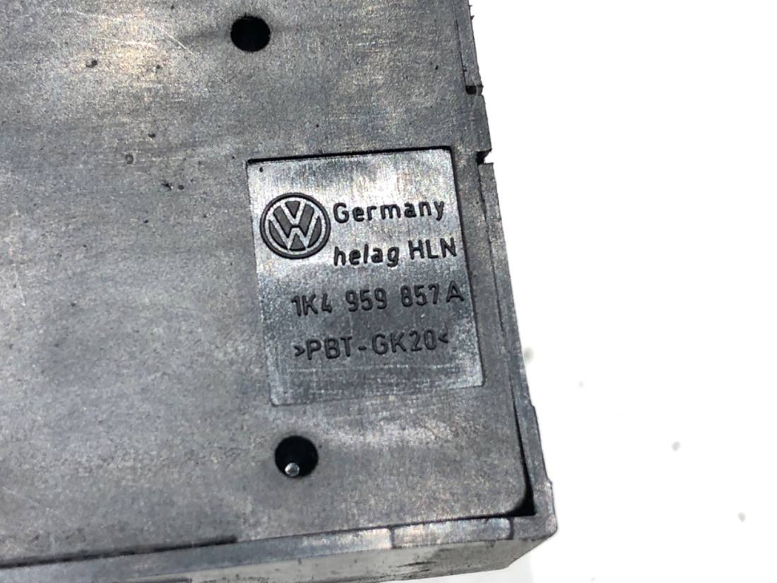 Блок кнопок склопідйомників Volkswagen Passat B6 1K4959857A — фото деталі 3