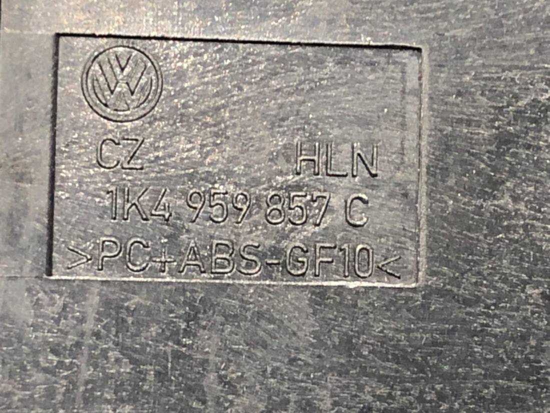 Блок кнопок склопідйомників Volkswagen Jetta 1K4959857C — фото деталі 4