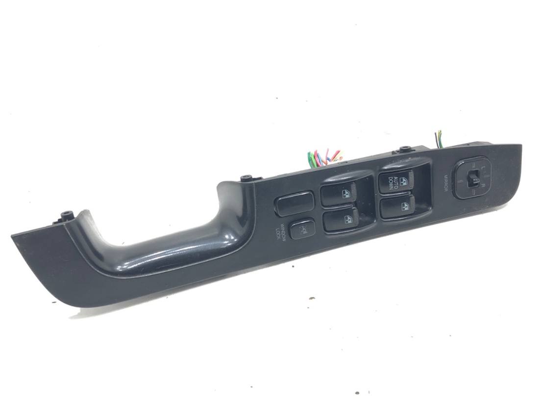 Блок кнопок стеклоподъемников Hyundai Sonata 621W10030