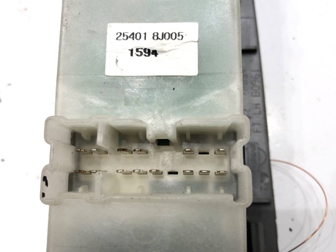 Блок кнопок склопідйомників Nissan Altima 254018J005 — фото деталі 4