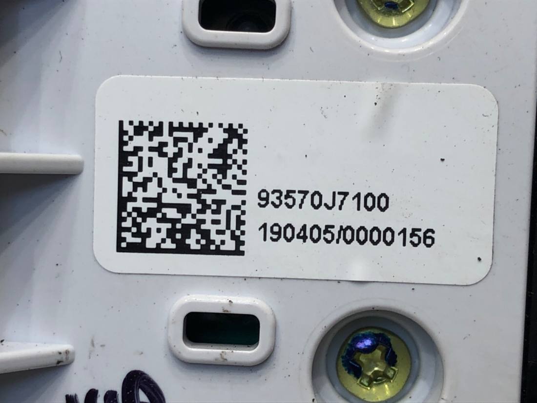 Блок кнопок склопідйомників Kia Ceed 93570J7100 — фото деталі 5