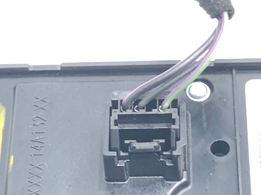 Блок кнопок склопідйомників Ford Fiesta F1ET 14A132 EC — фото деталі 4