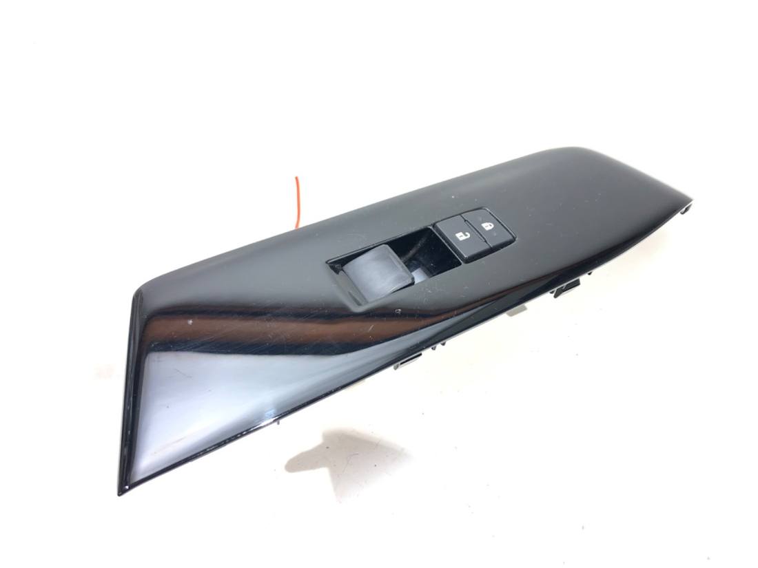 Блок кнопок стеклоподъемников Lexus GS 74231-30360
